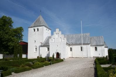 Levering af kompost ved Estruplund Kirke