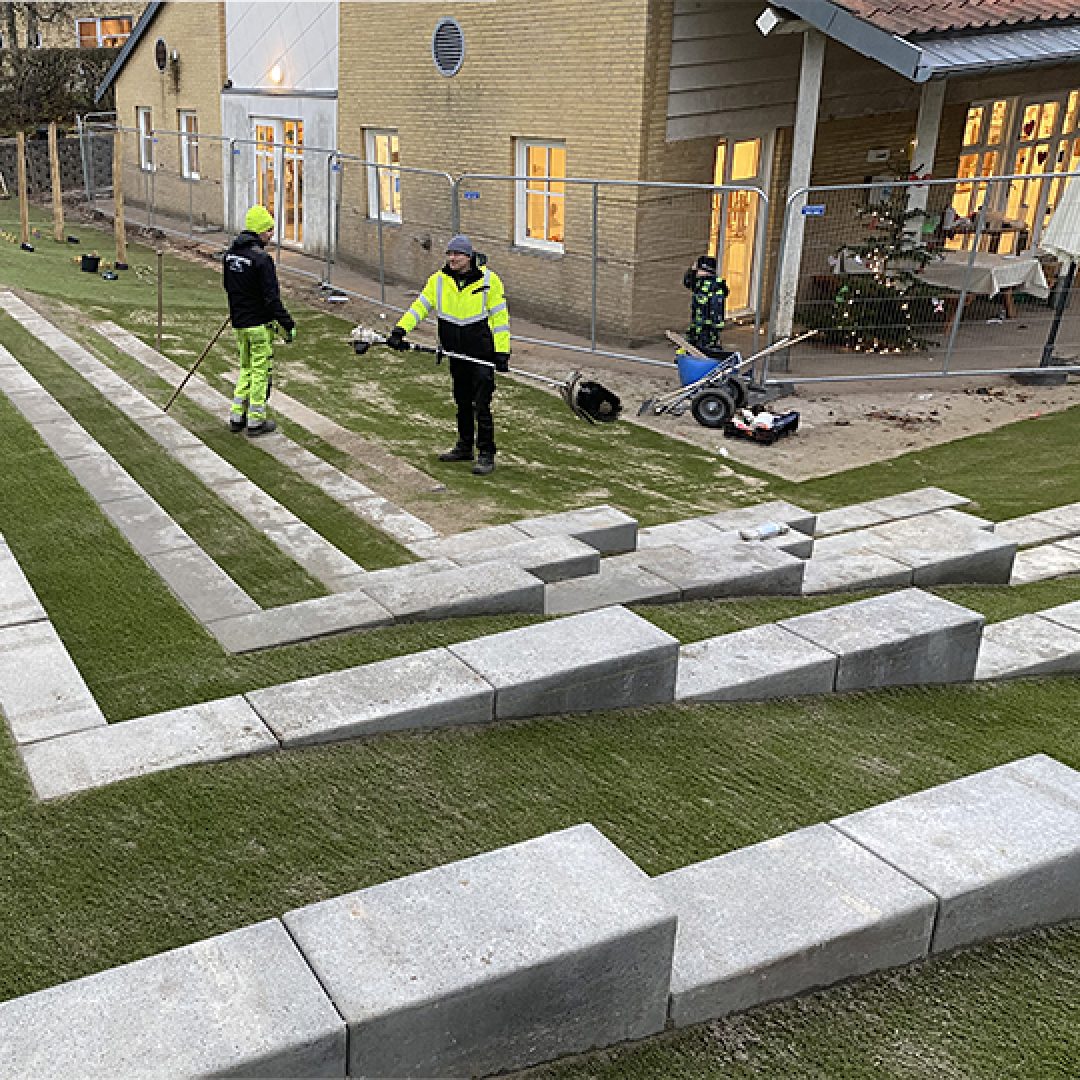 LAR-løsning med faskine under græsset