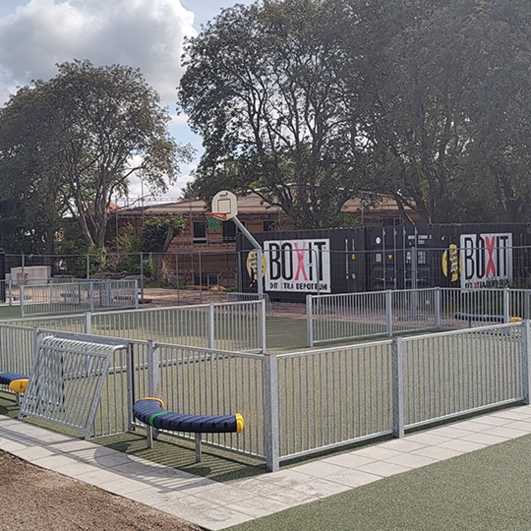 Multisportanlæg i skolegården