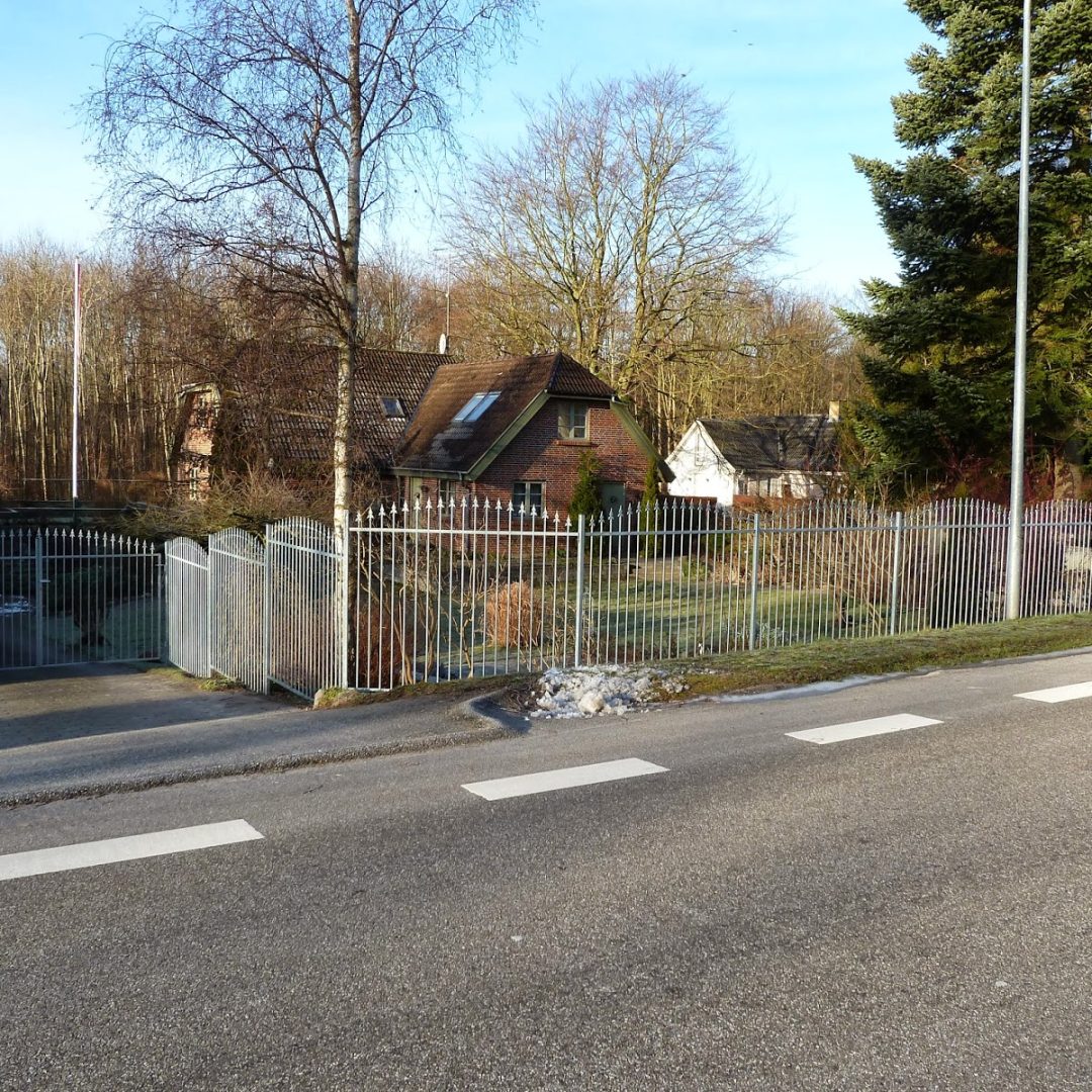 Detalje af smedejernshegn model Parijs